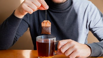 How to make an ice honey oat latte (Cafe Grumpy's Dalgona-style)